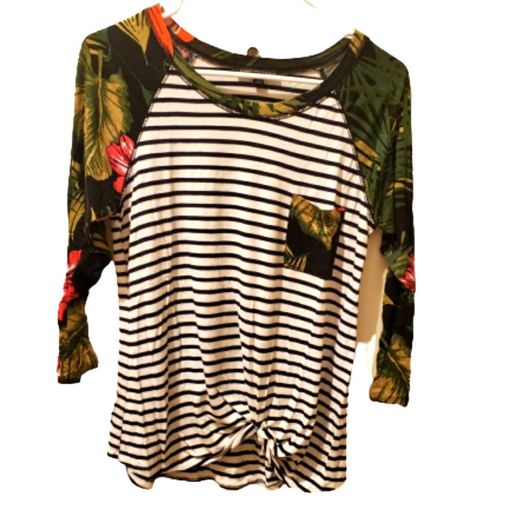 Signature studio mixed print tie front top